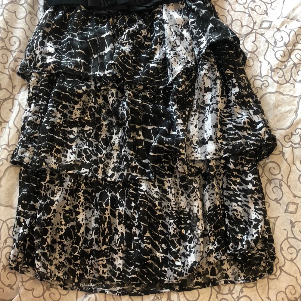 Dress - Picture 3 of 4